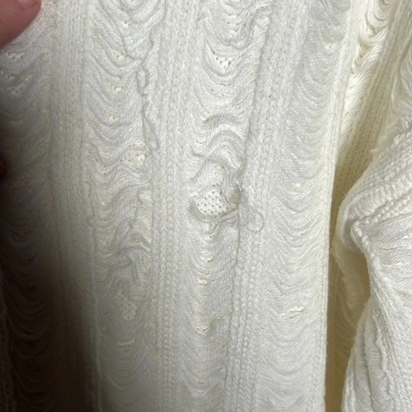 bke sweater size medium distressed look cream color - Picture 7 of 7